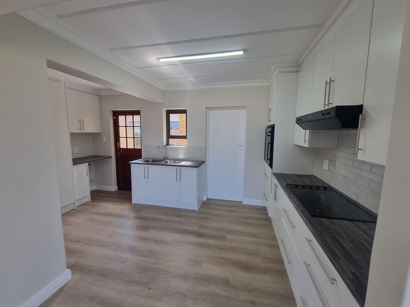 3 Bedroom Property for Sale in Reebok Western Cape